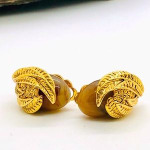 Vintage Designer Oscar de la Renta Earrings 🌹